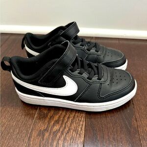 Kids Nike Court Borough Low - Size 13